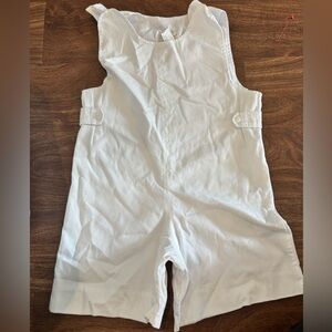 Strasburg White corduroy shortall Jon Jon Sz 4